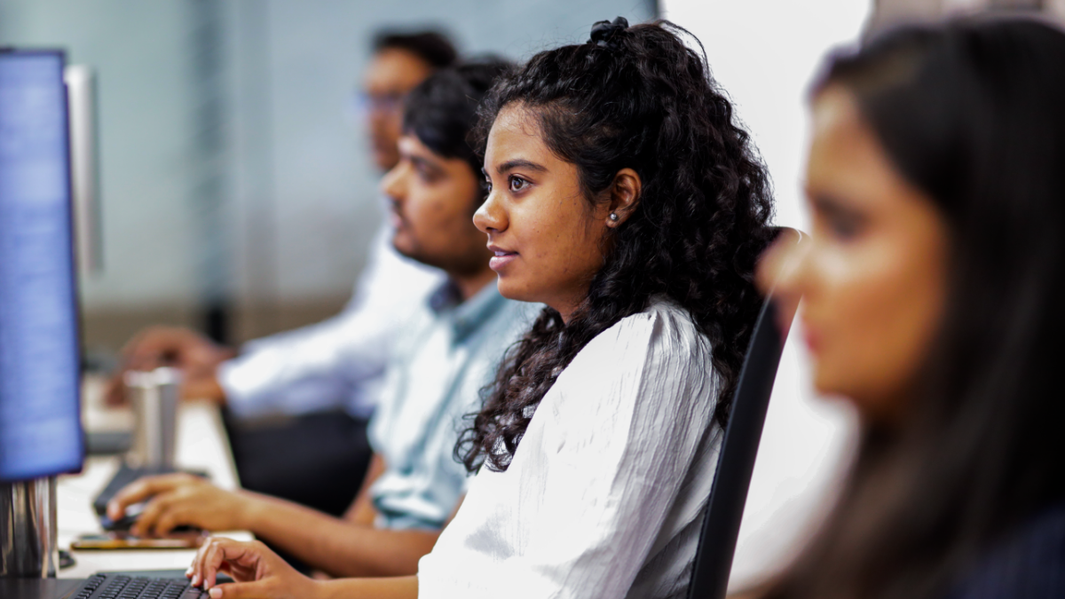 extended development teams expert playbook common mistakes to avoid